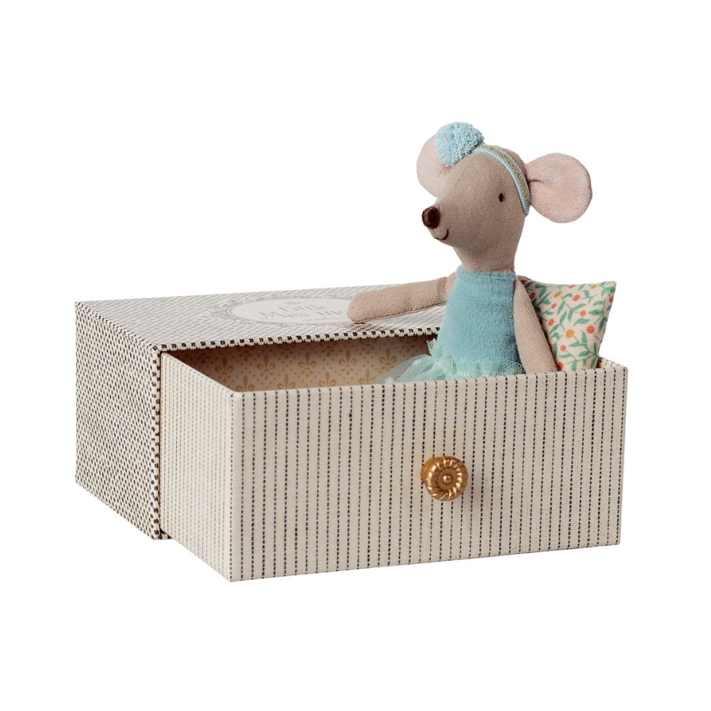 Maileg Dance Mouse In Daybed, Little Mouse 17-5104-00 1000 x 1000